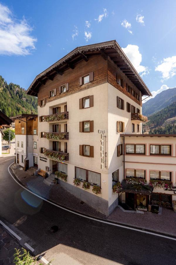 Hotel Italia Canazei Exterior photo